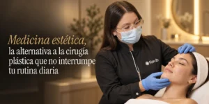 Esteticista de Revib en consulta de medicina estética con una paciente