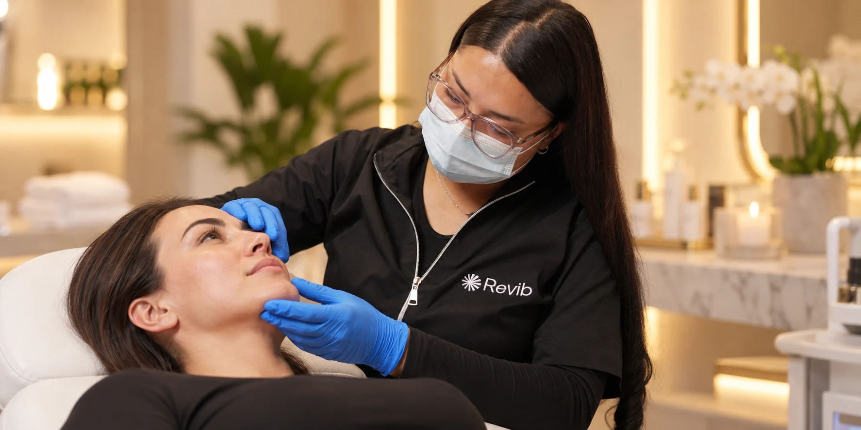 Primera consulta de valoración en medicina estética en Revib